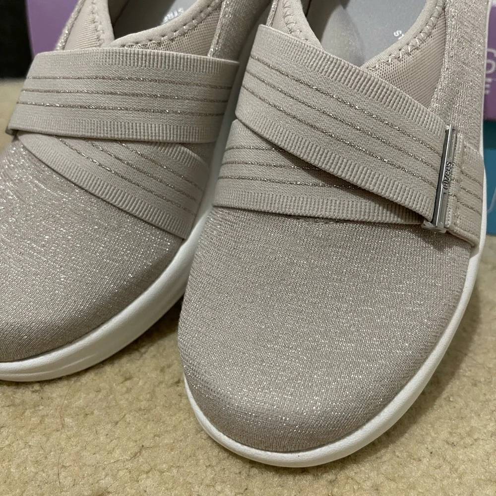 Sketcher Performance Shoes - Picture 6 of 6